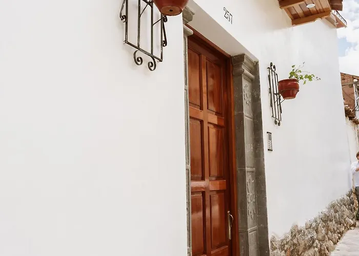 Apartment Cozy Spacious San Blas - Location